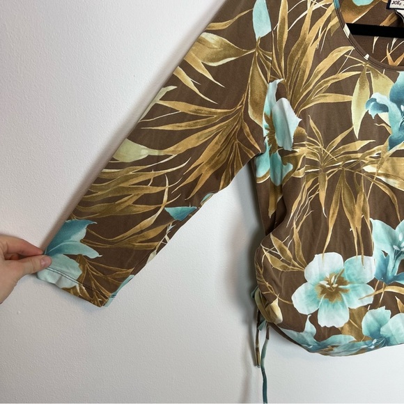 Vintage Caribbean Joe Tropical Hibiscus Print Ruched Sode Tee sz Md Vacation - Picture 5 of 10